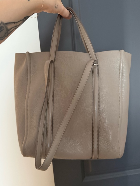 Marc Jacobs Handbags - Authentic Marc Jacobs "The Tag Tote 27" Leather Bag-Cement Grey/Red Interior EUC
